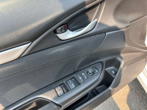 Used 2021 Honda Civic EX image 30