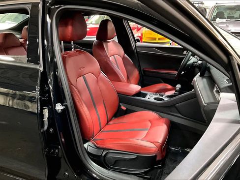 Used 2023 Kia K5 GT-Line image 9