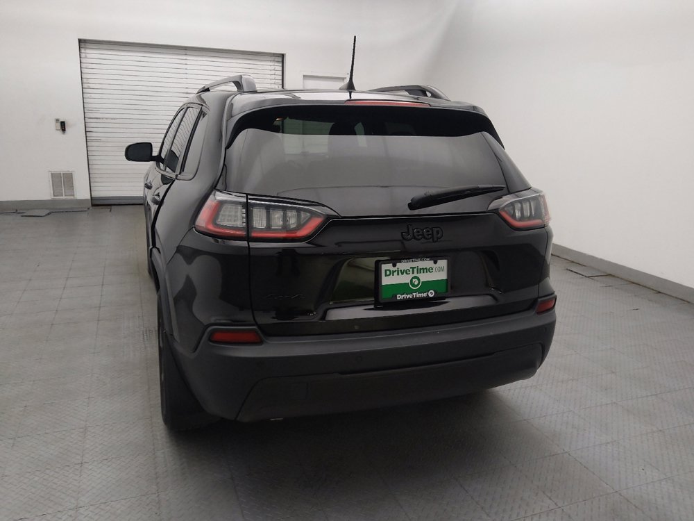 Used 2021 Jeep Cherokee Latitude Plus AWD/4WD image 6