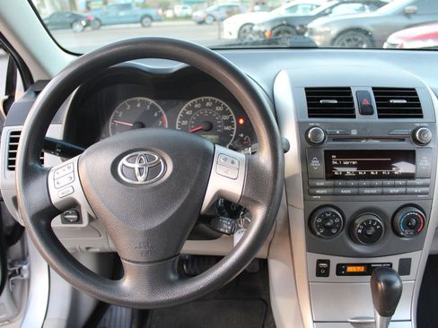Used 2011 Toyota Corolla LE image 15