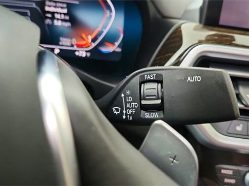 Used 2025 BMW X4 xDrive30i image 46