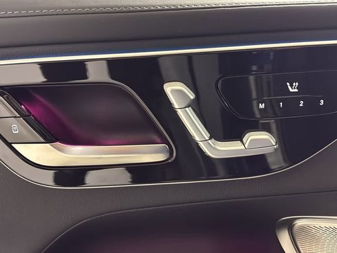 New 2025 Mercedes-Benz GLC 300 4MATIC image 17