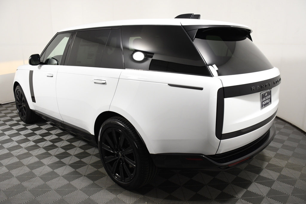 New 2027 Land Rover Range Rover Long Wheelbase SE AWD/4WD image 4