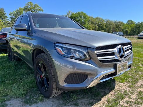 Used 2017 Mercedes-Benz GLC 300 4MATIC image 8