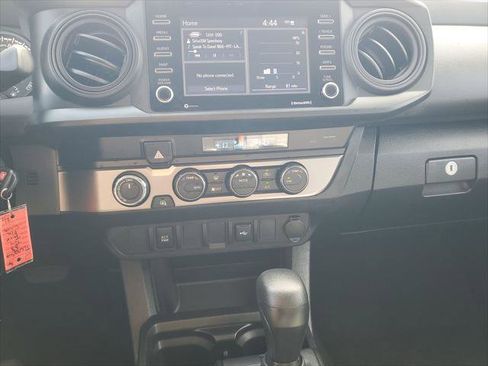 Certified 2023 Toyota Tacoma SR AWD/4WD image 22