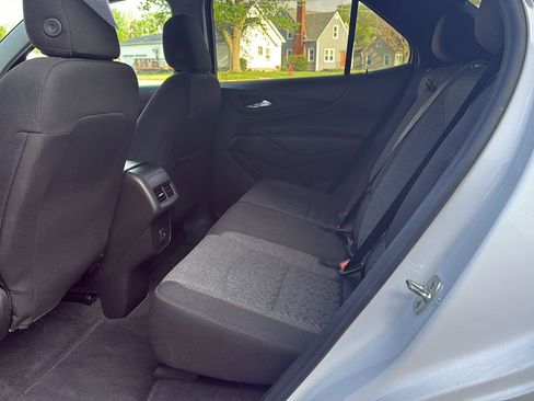 Used 2024 Chevrolet Equinox LT image 30