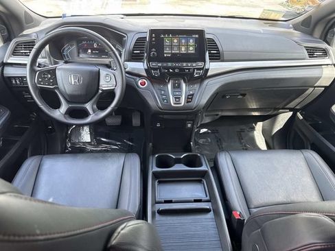 Certified 2024 Honda Odyssey Sport image 17
