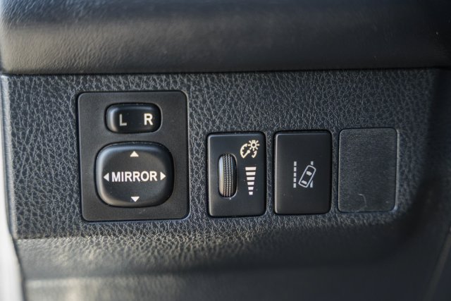 Used 2018 Toyota RAV4 XLE AWD/4WD image 36