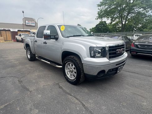 Used 2010 GMC Sierra 1500 SLE w/ Power Pack Plus RWD image 9