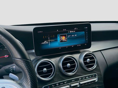 Used 2019 Mercedes-Benz C 300 Sedan image 12