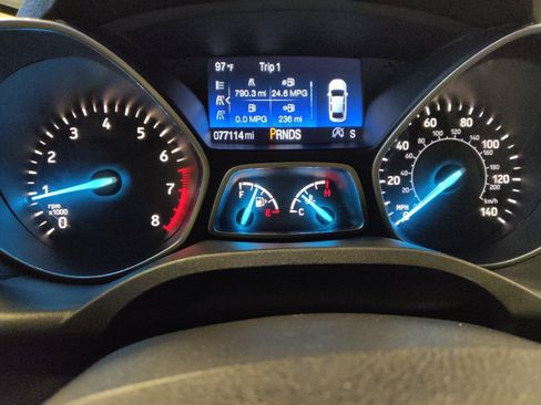 Used 2017 Ford Escape SE FWD image 23