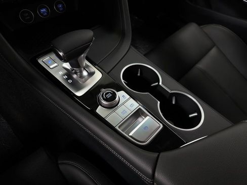 New 2025 Genesis G70 2.5T image 20