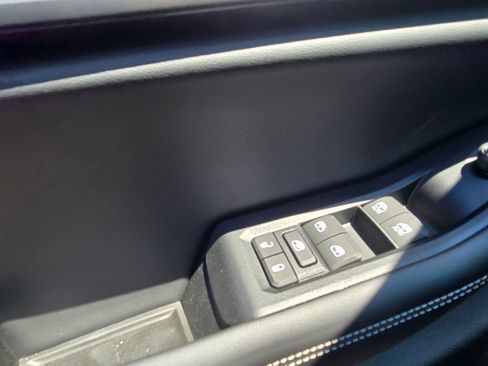 Used 2025 Jeep Grand Cherokee Altitude AWD/4WD image 20