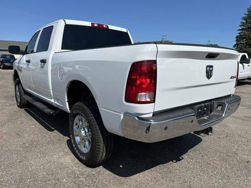 Used 2018 RAM 2500 Tradesman w/ Chrome Appearance Group image 9