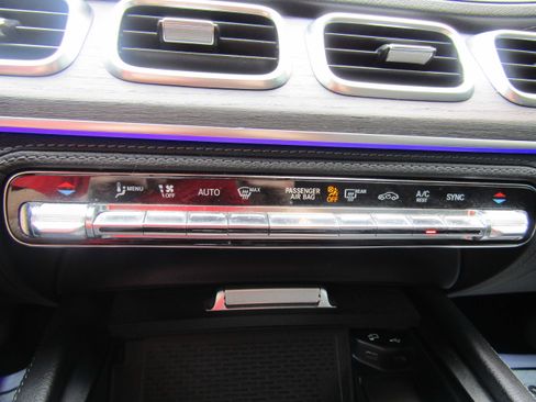 Used 2020 Mercedes-Benz GLE 350 4MATIC image 24