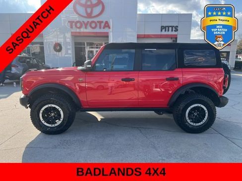 Used 2022 Ford Bronco Badlands image 8