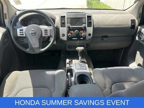 Used 2017 Nissan Frontier SV w/ SV Value Truck Package RWD image 10