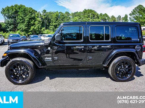 Used 2024 Jeep Wrangler Unlimited Sahara image 7