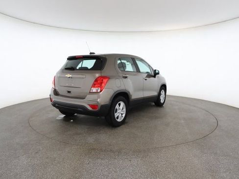 Used 2020 Chevrolet Trax LS image 17
