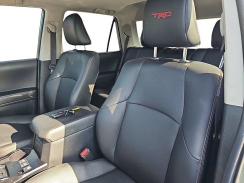 Used 2023 Toyota 4Runner TRD Off-Road Premium w/ Moonroof Package AWD/4WD image 15
