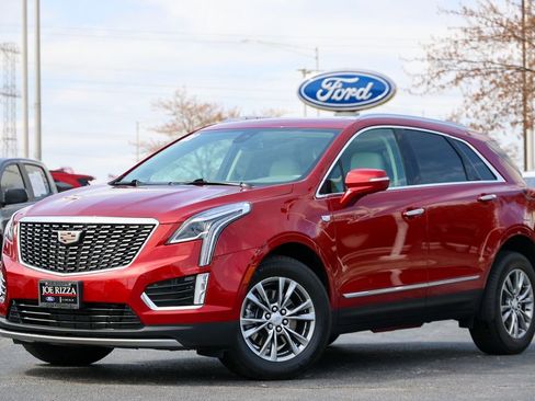 Used 2021 Cadillac XT5 Premium Luxury w/ LPO, Floor Liner Package image 2