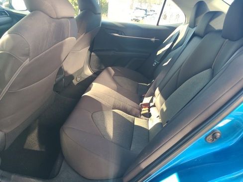Used 2019 Toyota Camry LE image 13