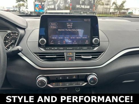 Used 2022 Nissan Altima 2.5 SV image 23