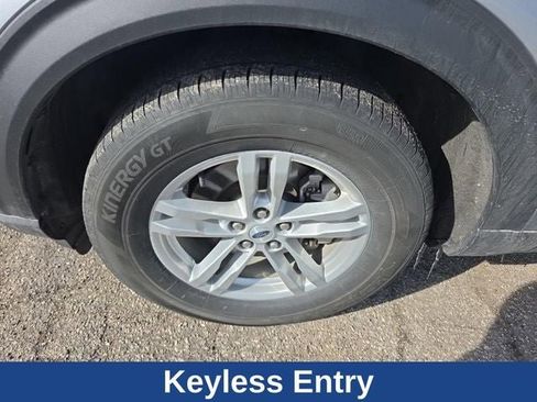 Used 2023 Ford Explorer XLT w/ Equipment Group 202A image 18