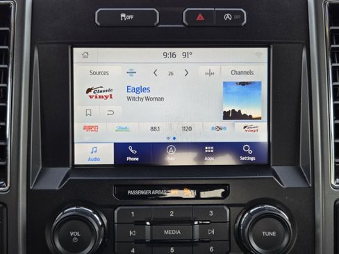 Used 2019 Ford F150 XLT w/ Equipment Group 302A Luxury AWD/4WD image 13