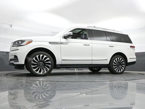 Used 2022 Lincoln Navigator Black Label AWD/4WD image 45