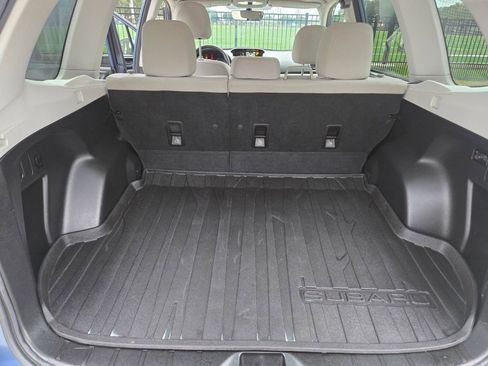 Used 2018 Subaru Forester 2.5i Premium w/ All-Weather Package image 23