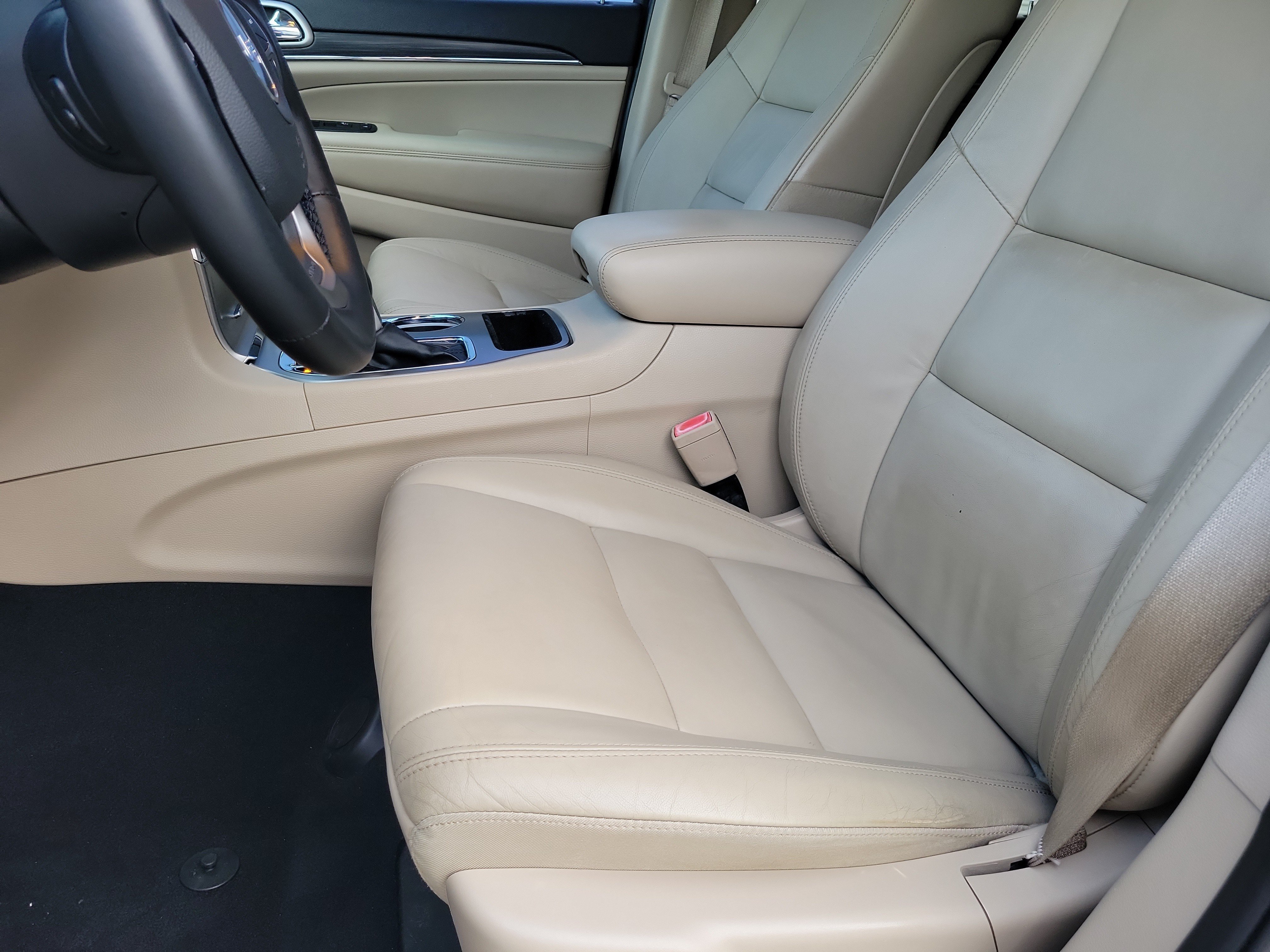 Used 2020 Jeep Grand Cherokee Limited RWD image 18