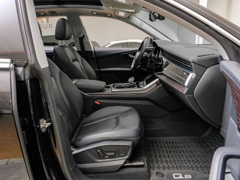 Used 2023 Audi Q8 Premium Plus w/ Premium Plus Package image 36