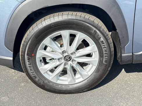 Certified 2026 Toyota Corolla Cross LE image 4