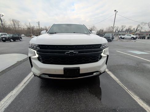 Used 2024 Chevrolet Tahoe LS image 2