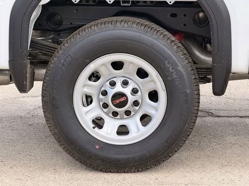 New 2026 GMC Sierra 2500 Pro w/ 1SA Pro Safety Plus Package AWD/4WD image 10