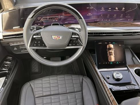 Certified 2026 Cadillac Escalade Platinum Sport image 13