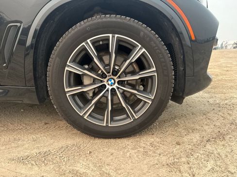 Used 2020 BMW X5 xDrive40i w/ M Sport Package AWD/4WD image 15