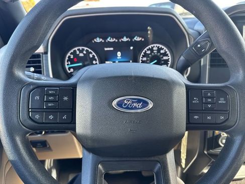 Used 2021 Ford F150 XLT image 25
