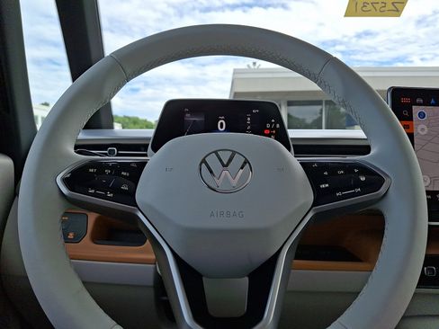 New 2025 Volkswagen ID. Buzz 1st Edition AWD/4WD image 12