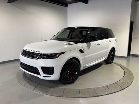 Used 2018 Land Rover Range Rover Sport SE AWD/4WD image 4