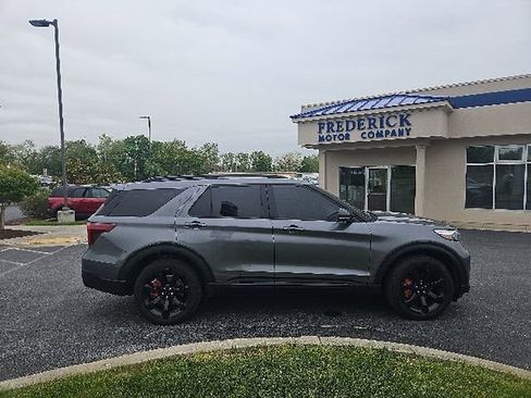 Used 2023 Ford Explorer ST w/ Equipment Group 401A AWD/4WD image 3