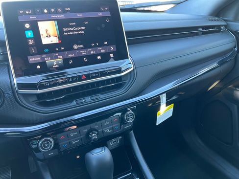 New 2026 Jeep Compass Limited image 12