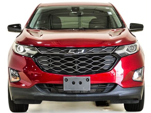 Used 2020 Chevrolet Equinox LT w/ Sport Edition FWD image 2