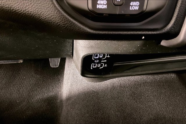 Used 2026 RAM 2500 Big Horn AWD/4WD image 16