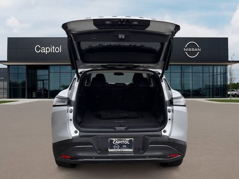 Used 2025 Nissan Murano SL image 9