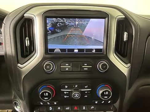 Used 2020 Chevrolet Silverado 1500 LTZ AWD/4WD image 24