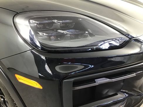 Certified 2025 Porsche Cayenne GTS image 15