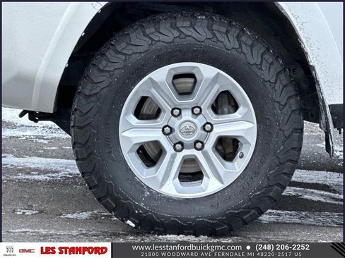 Used 2015 Toyota 4Runner SR5 Premium image 10