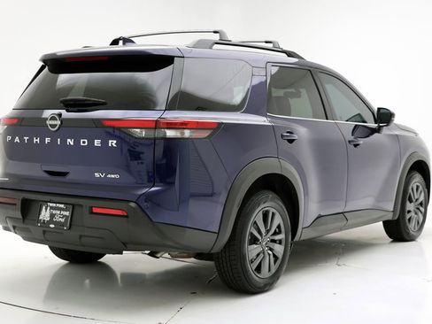 Used 2023 Nissan Pathfinder SV AWD/4WD image 8